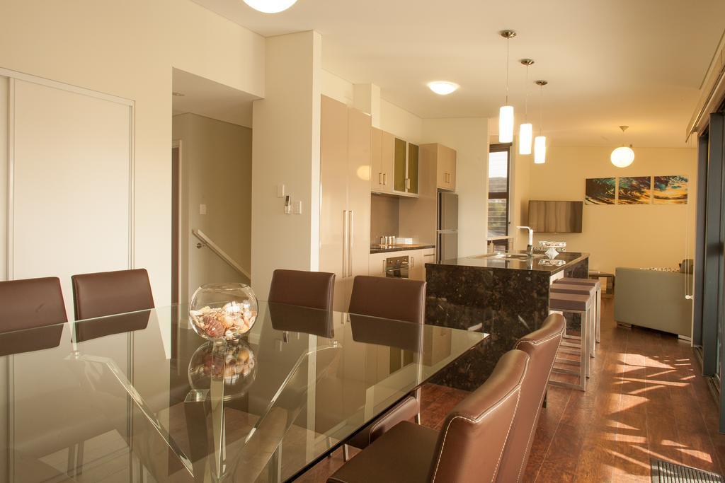 Albany Waves Villa Екстериор снимка