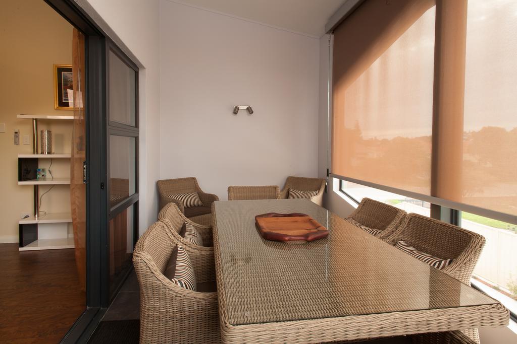 Albany Waves Villa Екстериор снимка